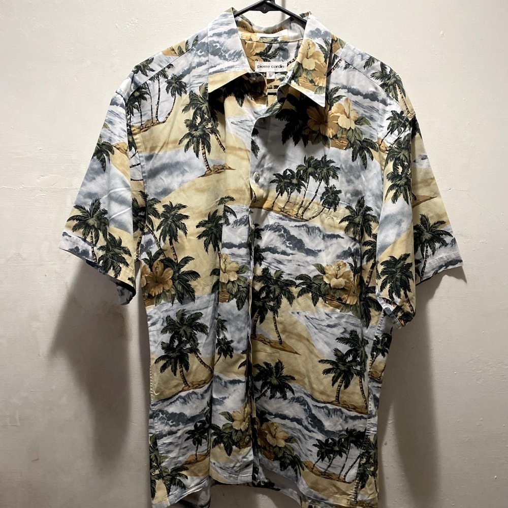 Pierre Carrdin Hawaiian shirt - Picture 1 of 3